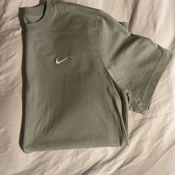 Nike Men's Sportswear T-Shirt - Picture 1 of 2